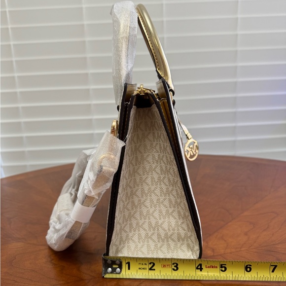 Michael Kors purse - Picture 4 of 8